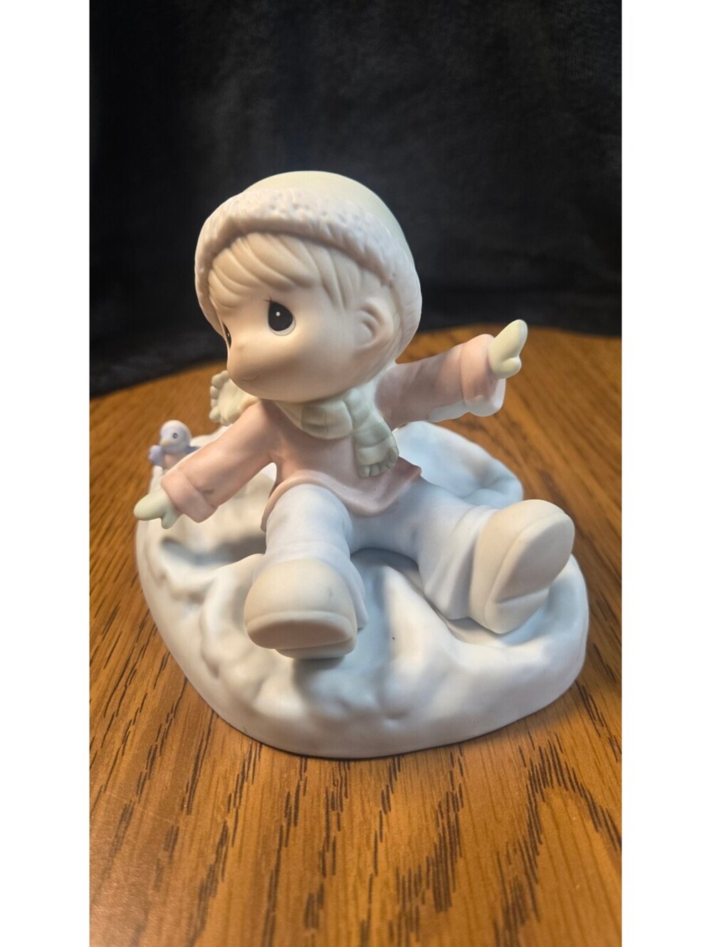 Precious Moments Angels On Earth Porcelain Figurine 1996